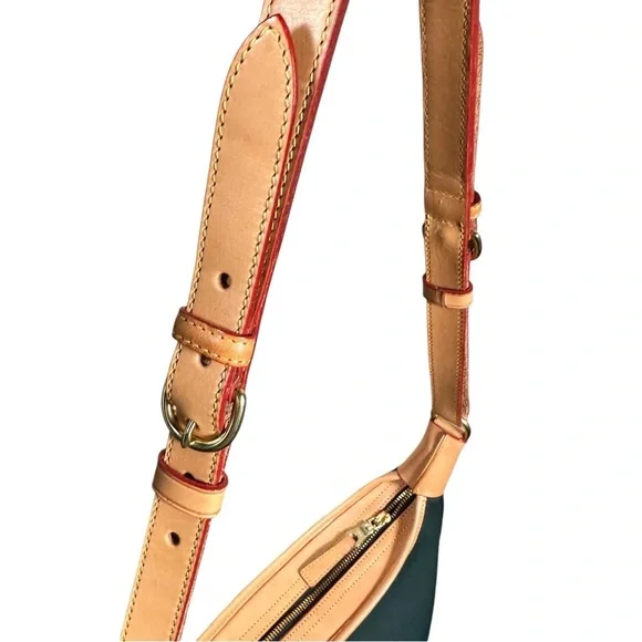 DOONEY & BOURKE Vintage Canvas Leather Trim Shoulder Purse - Picture 10 of 15